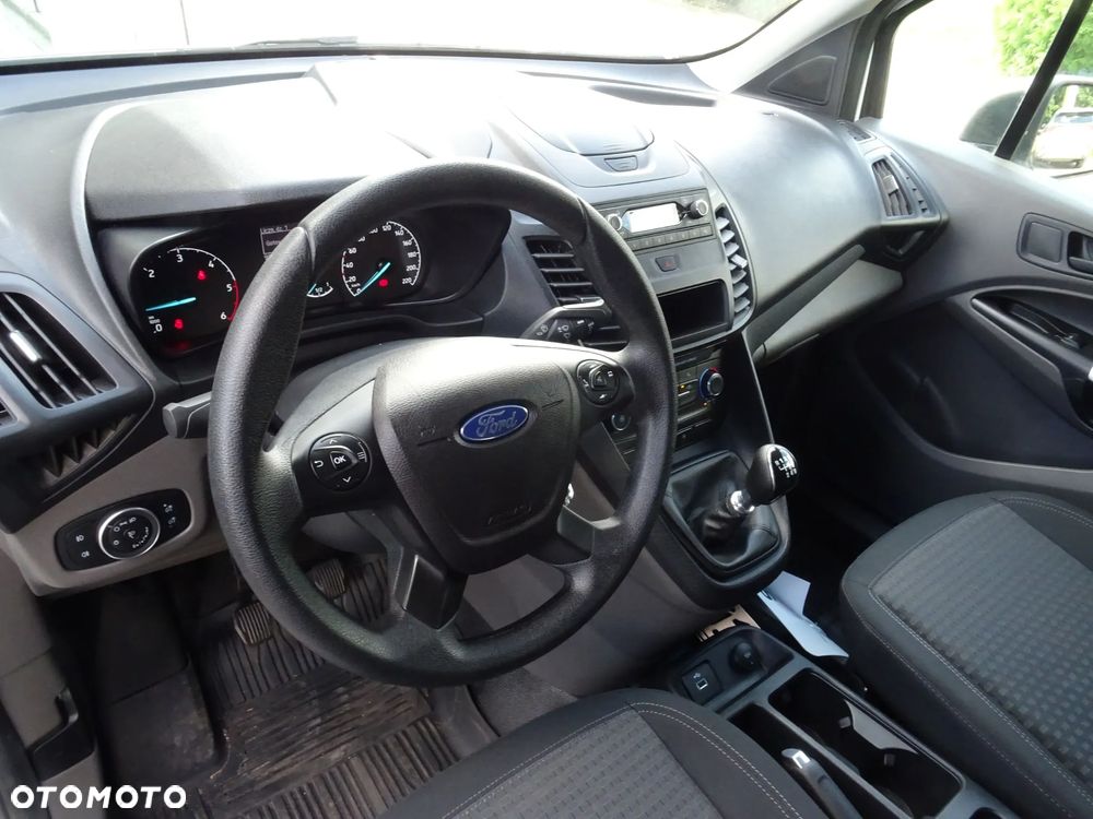 Ford Transit Connect - 8