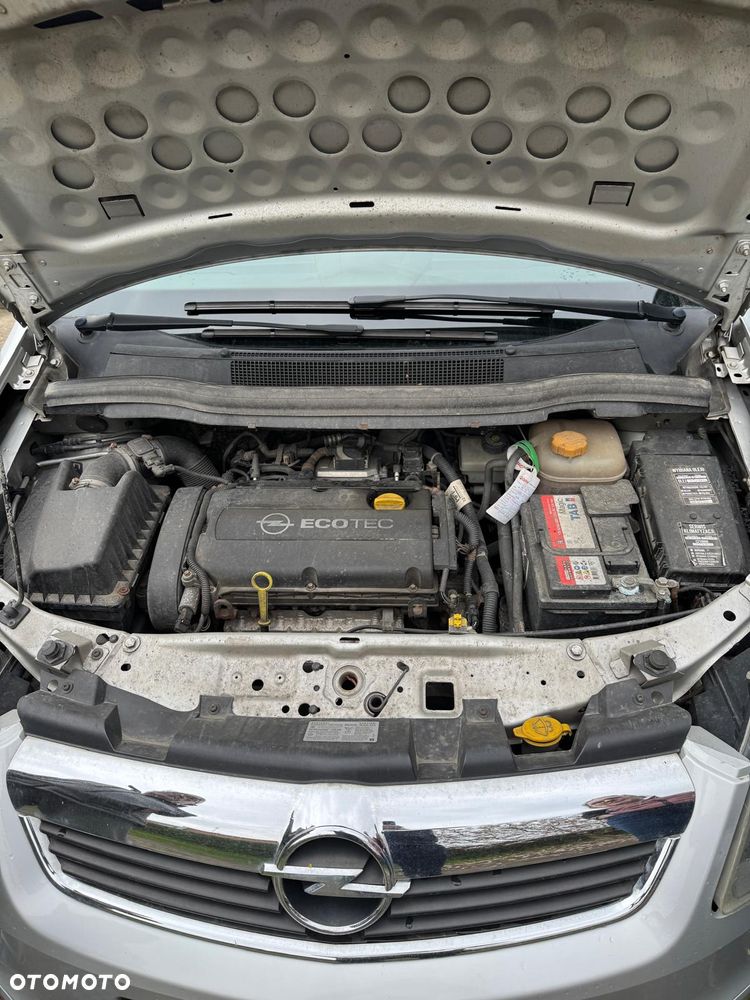Opel Zafira 1.8 Family Plus - 8
