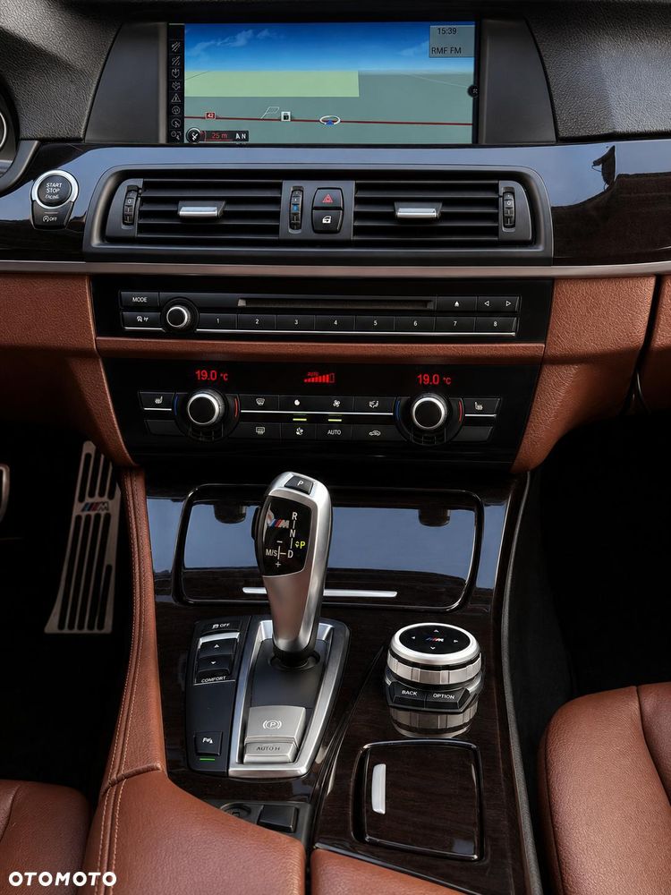 BMW Seria 5 520d Luxury Line - 7