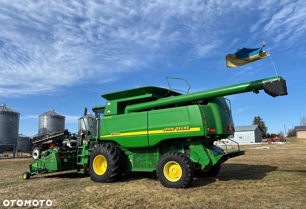 John Deere John Deere 9750 STS z 2001 roku , Kombajn - 3