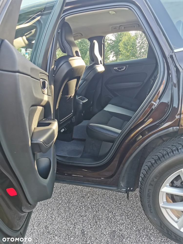 Volvo XC 60 - 8