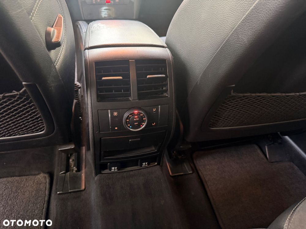 Mercedes-Benz ML 350 4-Matic - 10