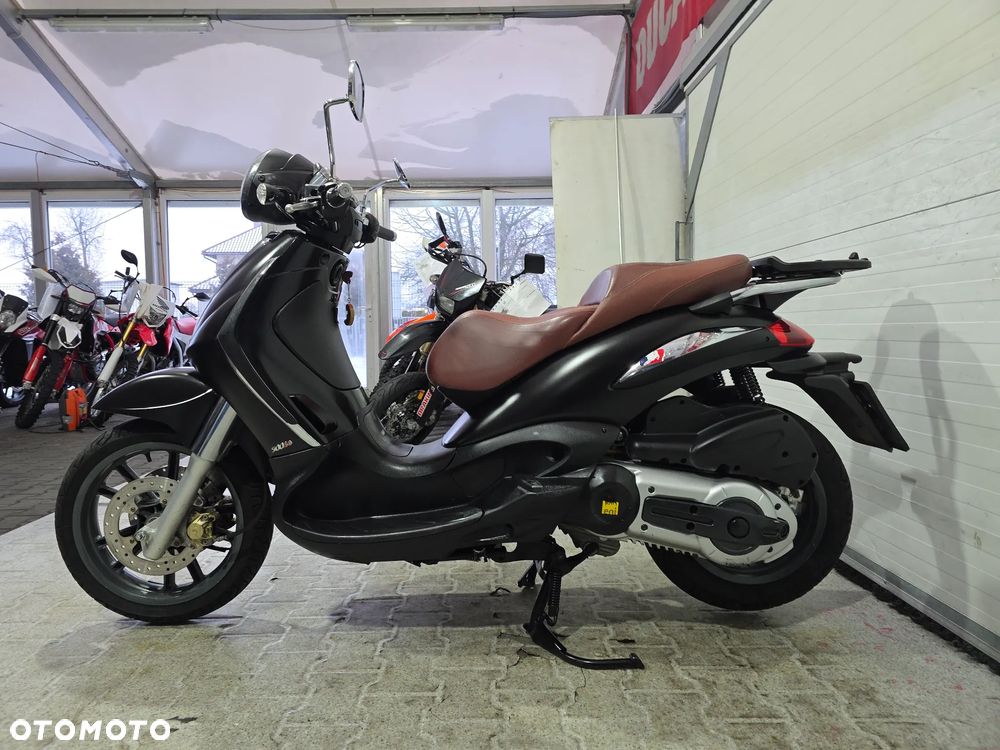 Piaggio Beverly - 11