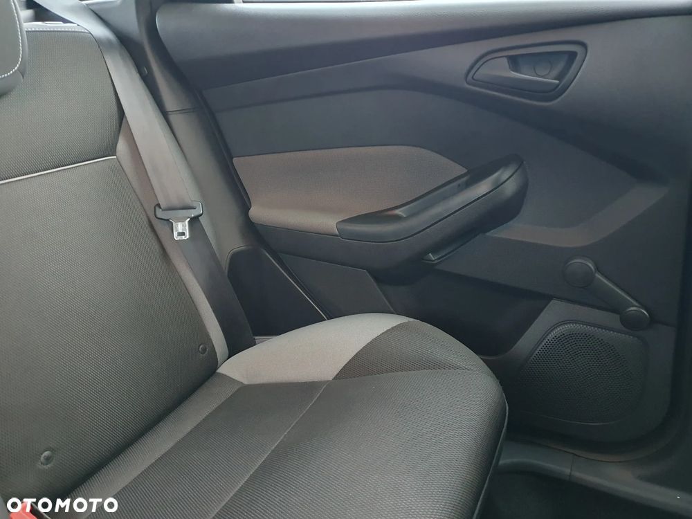 Ford Focus 1.6 Ambiente Start - 20