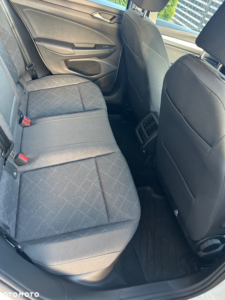 Volkswagen Golf 1.0 eTSI Life DSG - 8