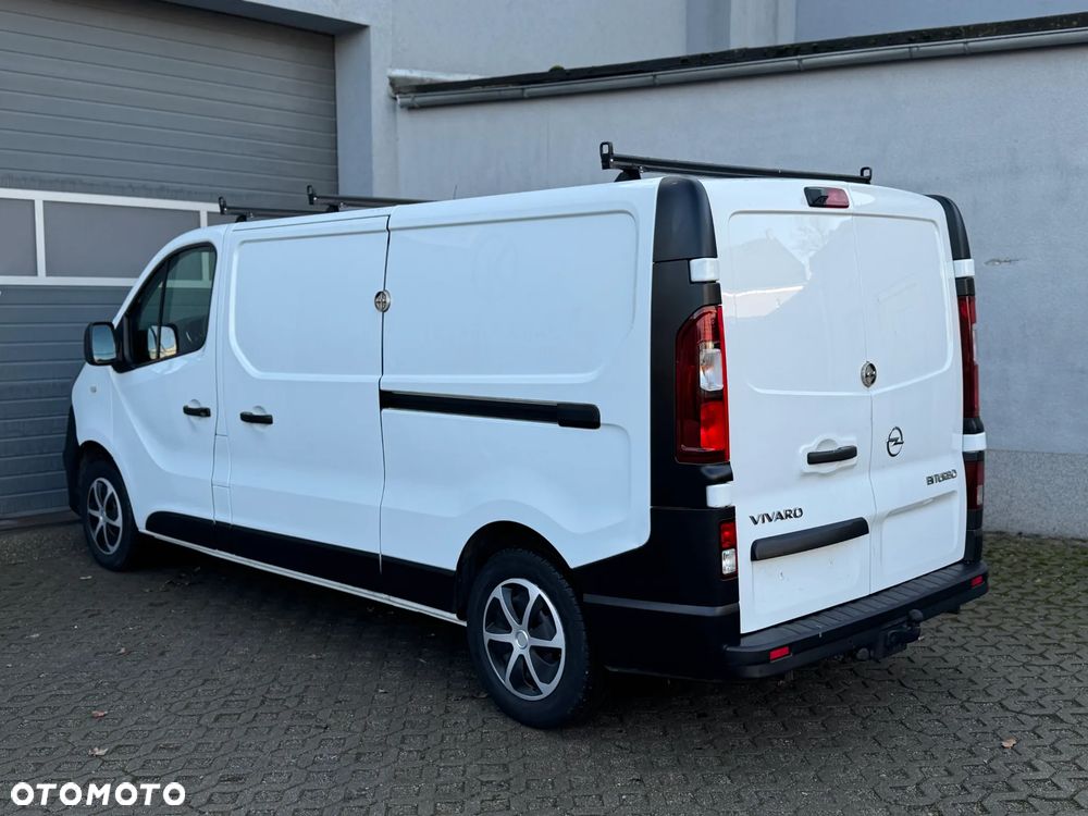 Opel Vivaro - 17