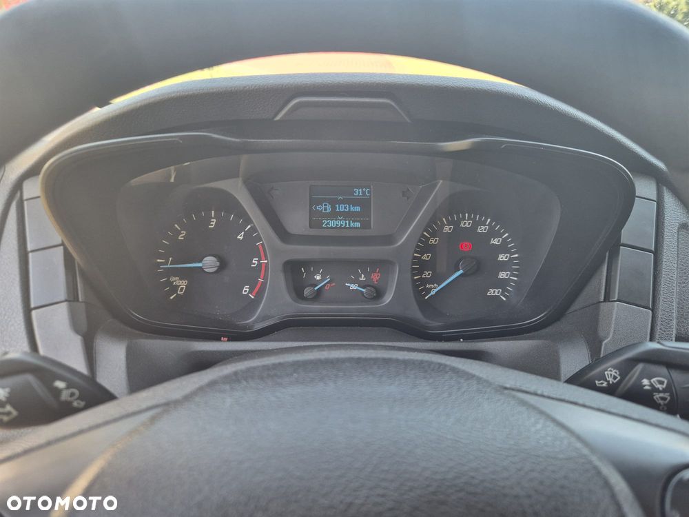 Ford Transit - 13