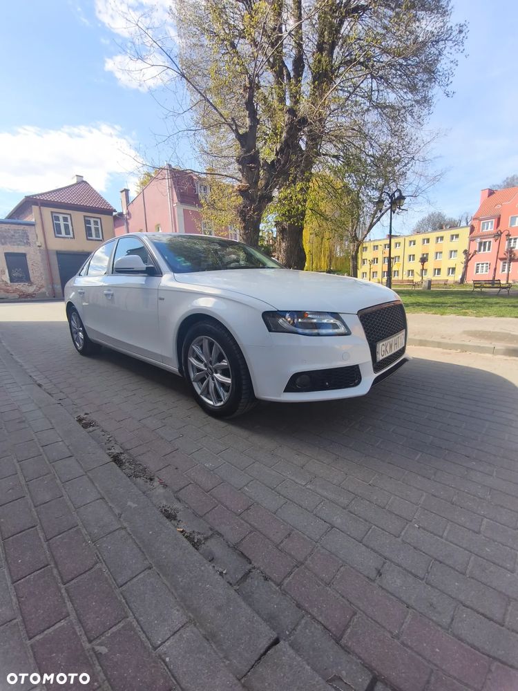 Audi A4 Limousine - 2