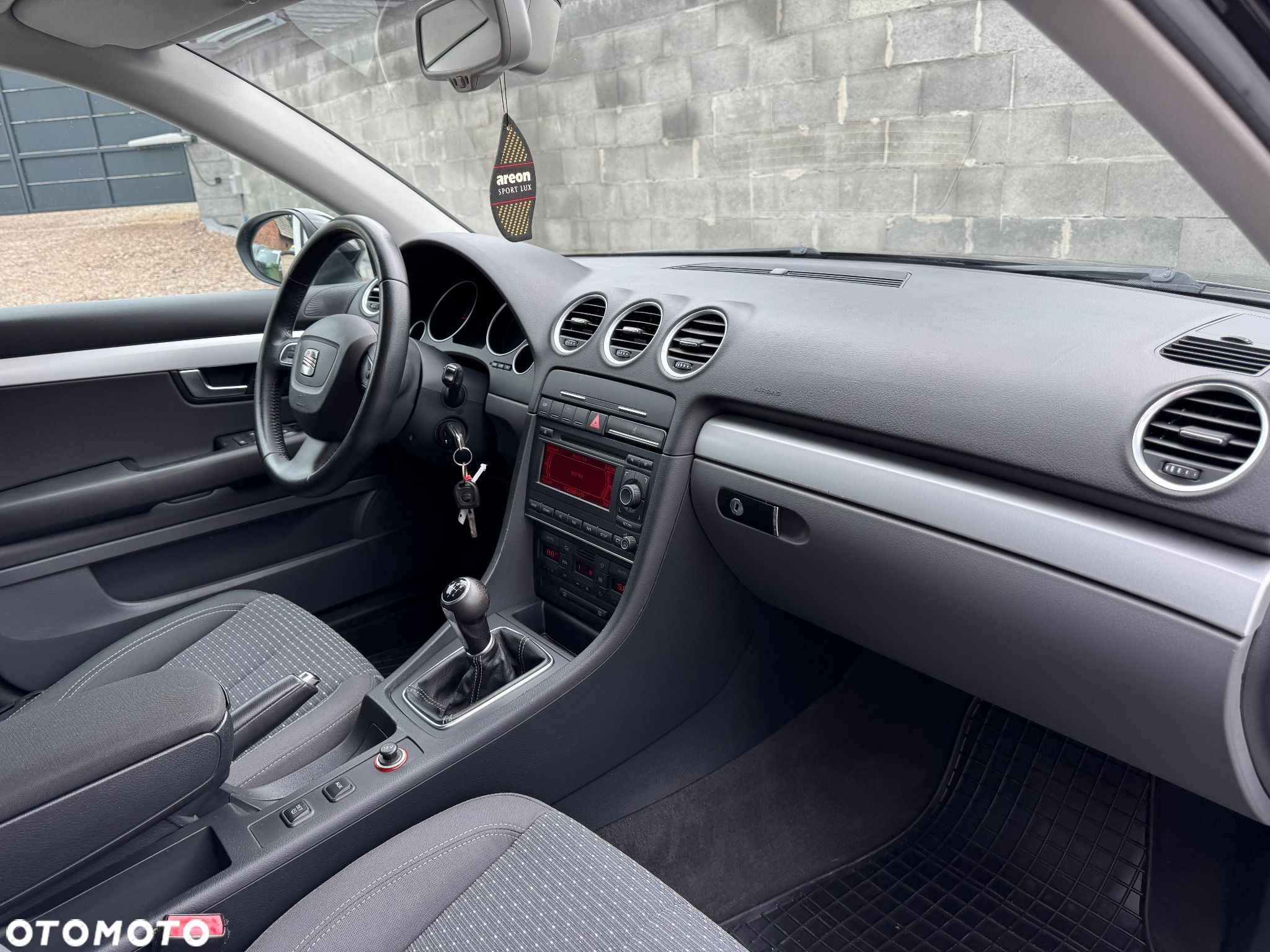 Seat Exeo - 25