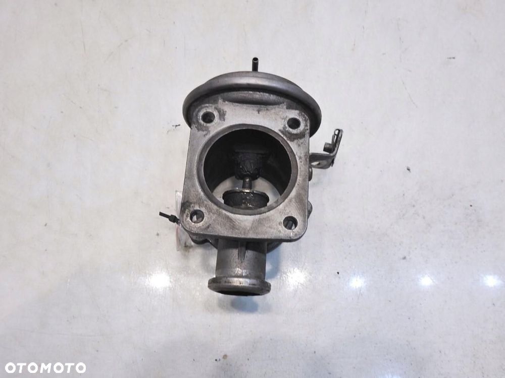 ZAWÓR EGR BMW 3 E91 2.0 D 7804380 - 7