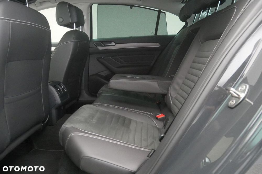 Volkswagen Passat 2.0 TSI Elegance DSG - 15