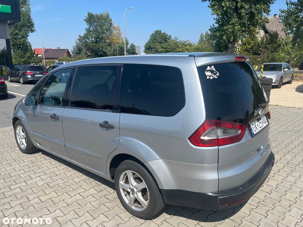 Ford Galaxy - 4