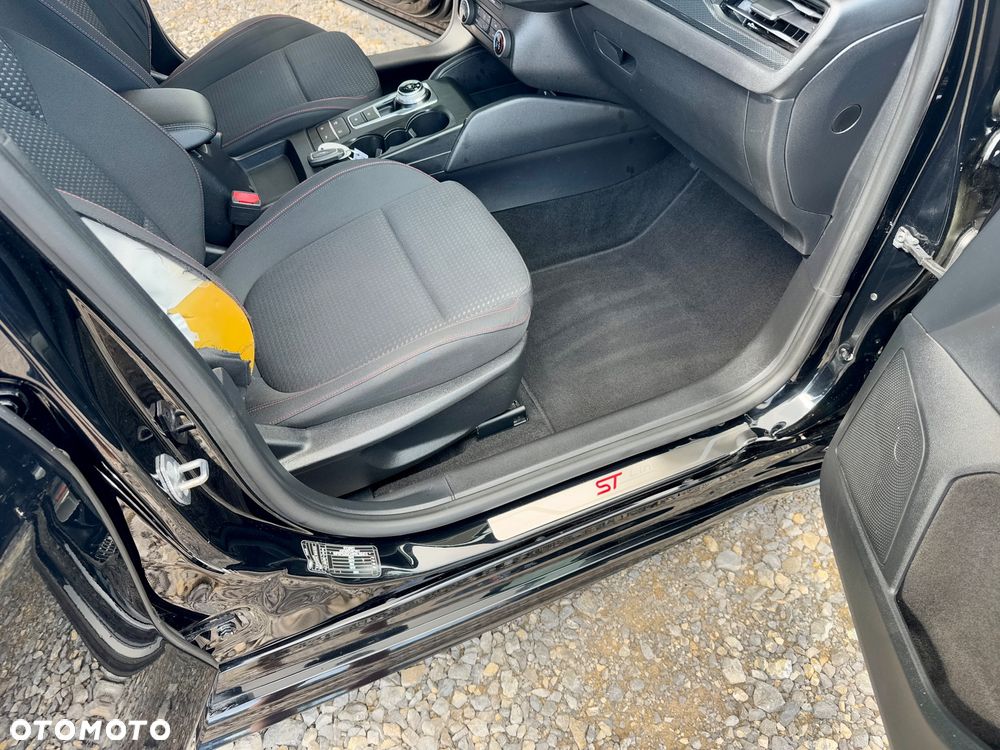 Ford Focus - 16