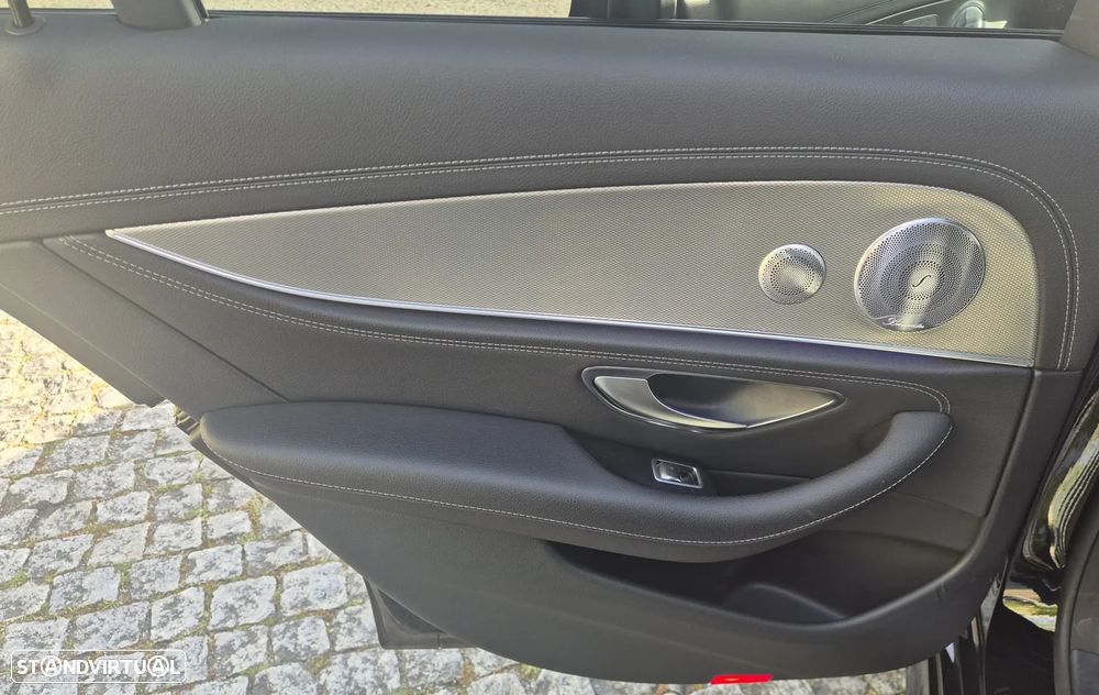 Mercedes-Benz E 300 de 9G-TRONIC AMG Line - 5