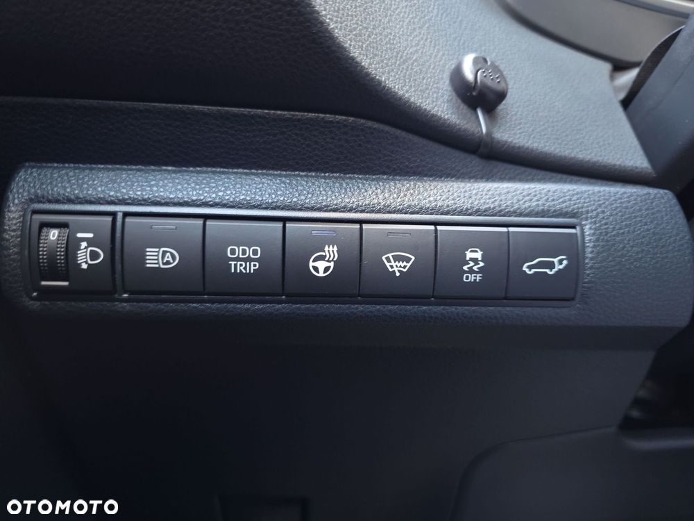 Toyota Corolla - 28