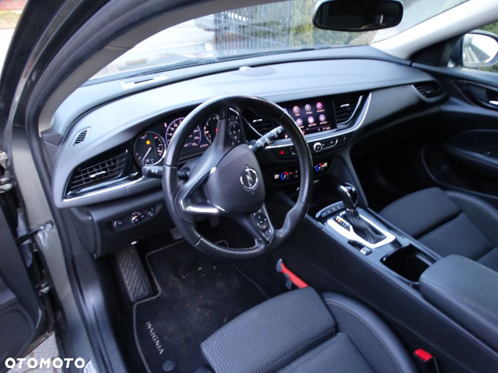 Opel Insignia - 11
