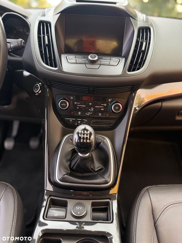Ford Kuga - 27