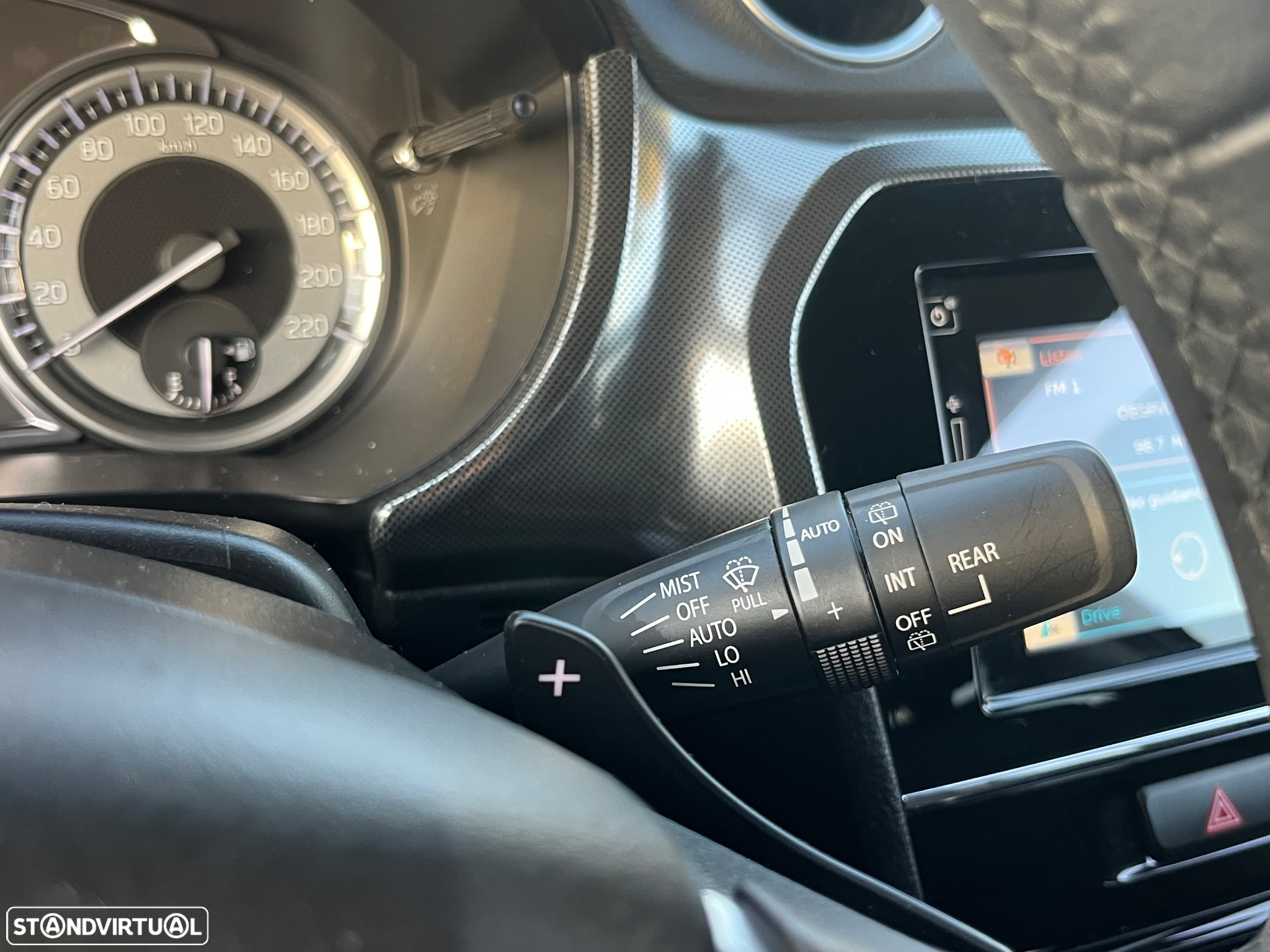 Suzuki Vitara 1.5L AGS GLX Strong Hybrid - 10