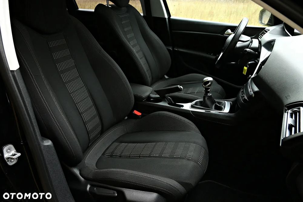 Peugeot 308 1.6 BlueHDi Business Line S&S - 32