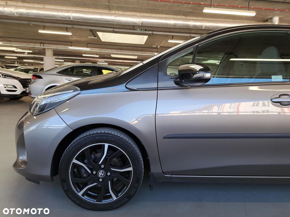 Toyota Yaris 1.33 Selection Platinum - 35