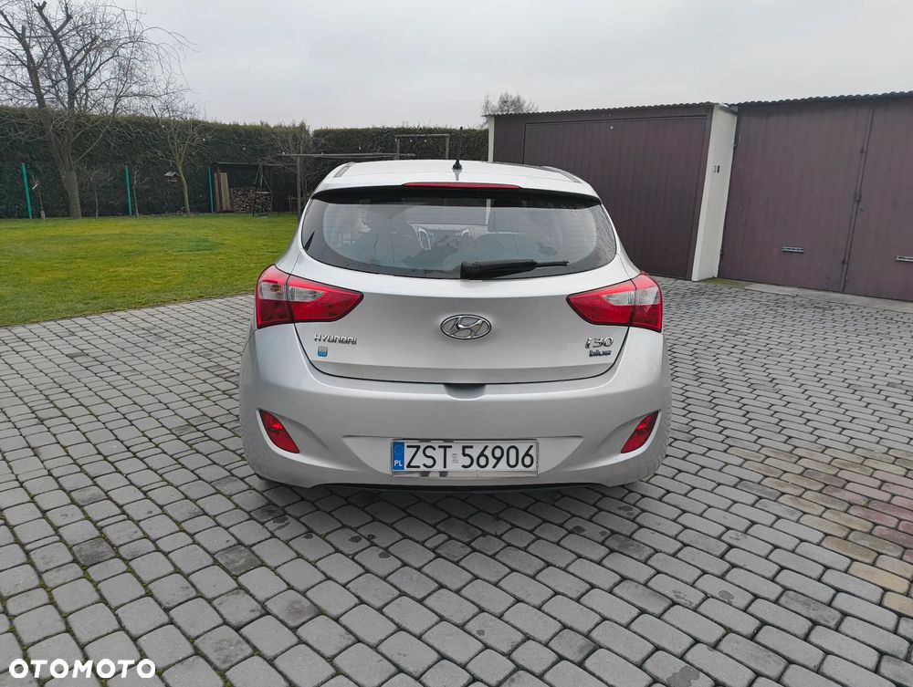 Hyundai i30 1.4 Trend - 6