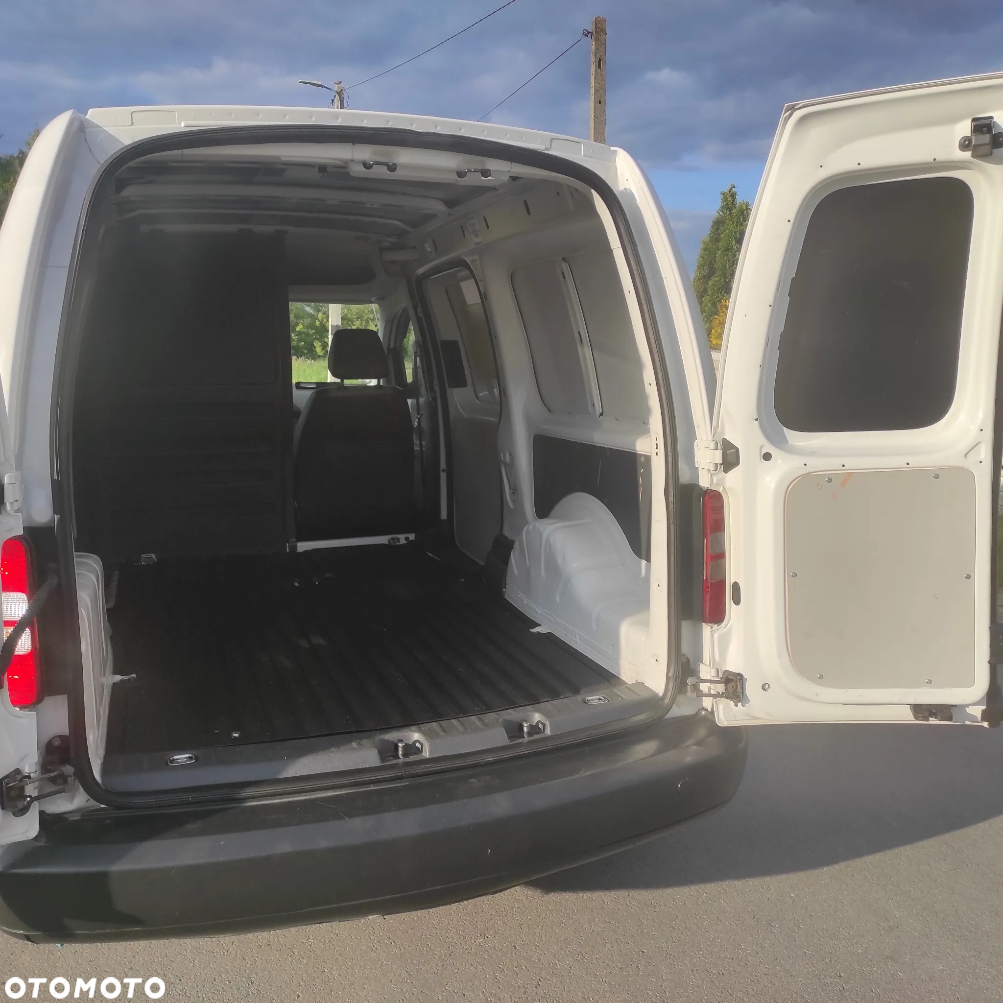 Volkswagen Caddy - 16
