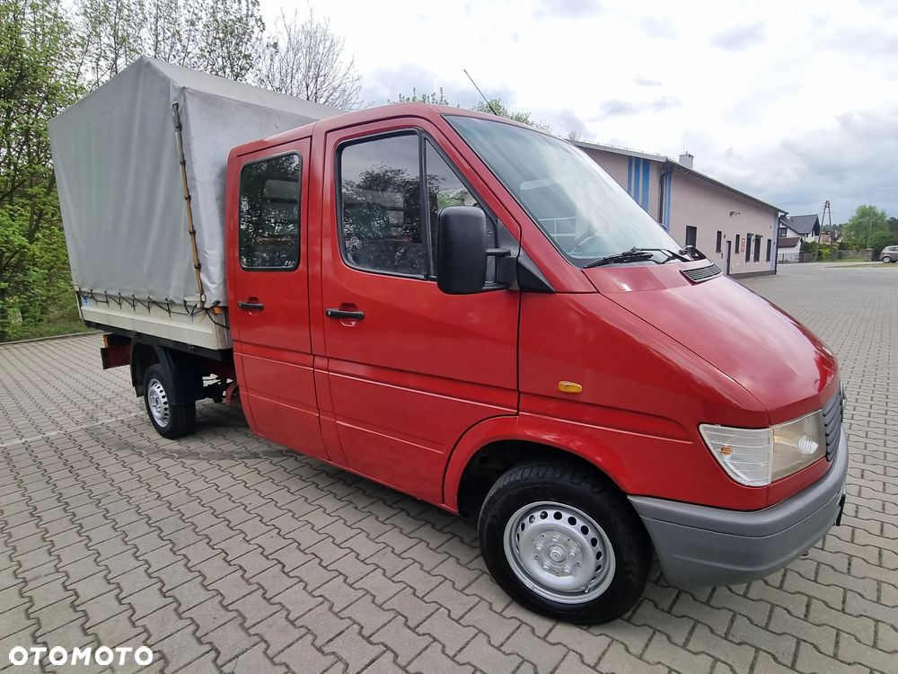 Mercedes-Benz Sprinter - 2