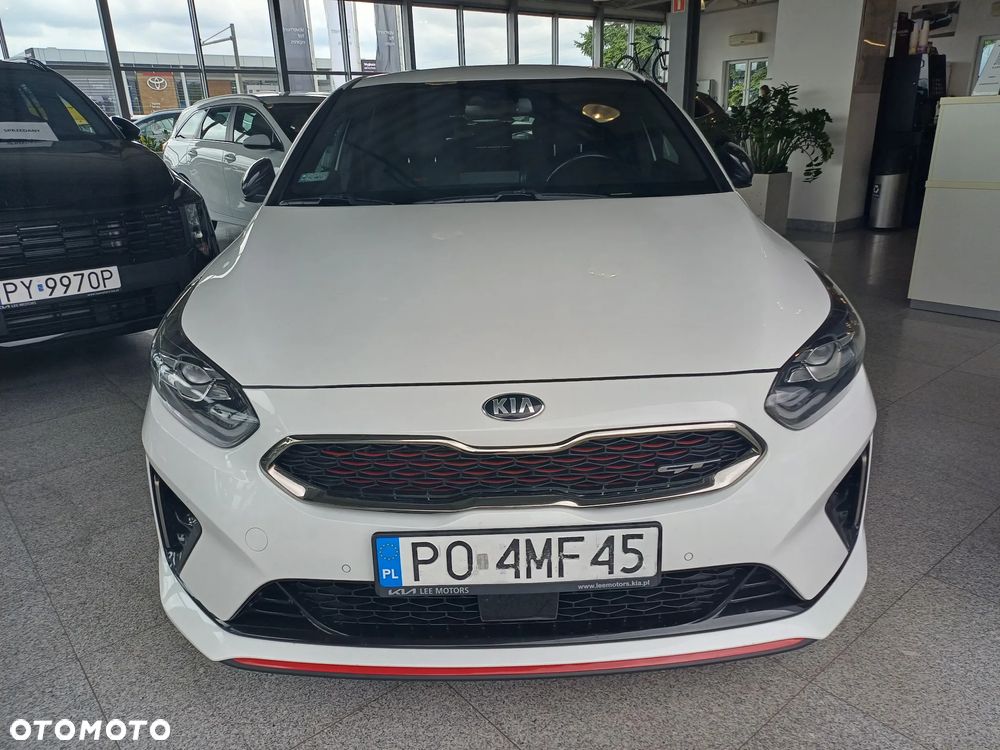 Kia ProCeed - 8