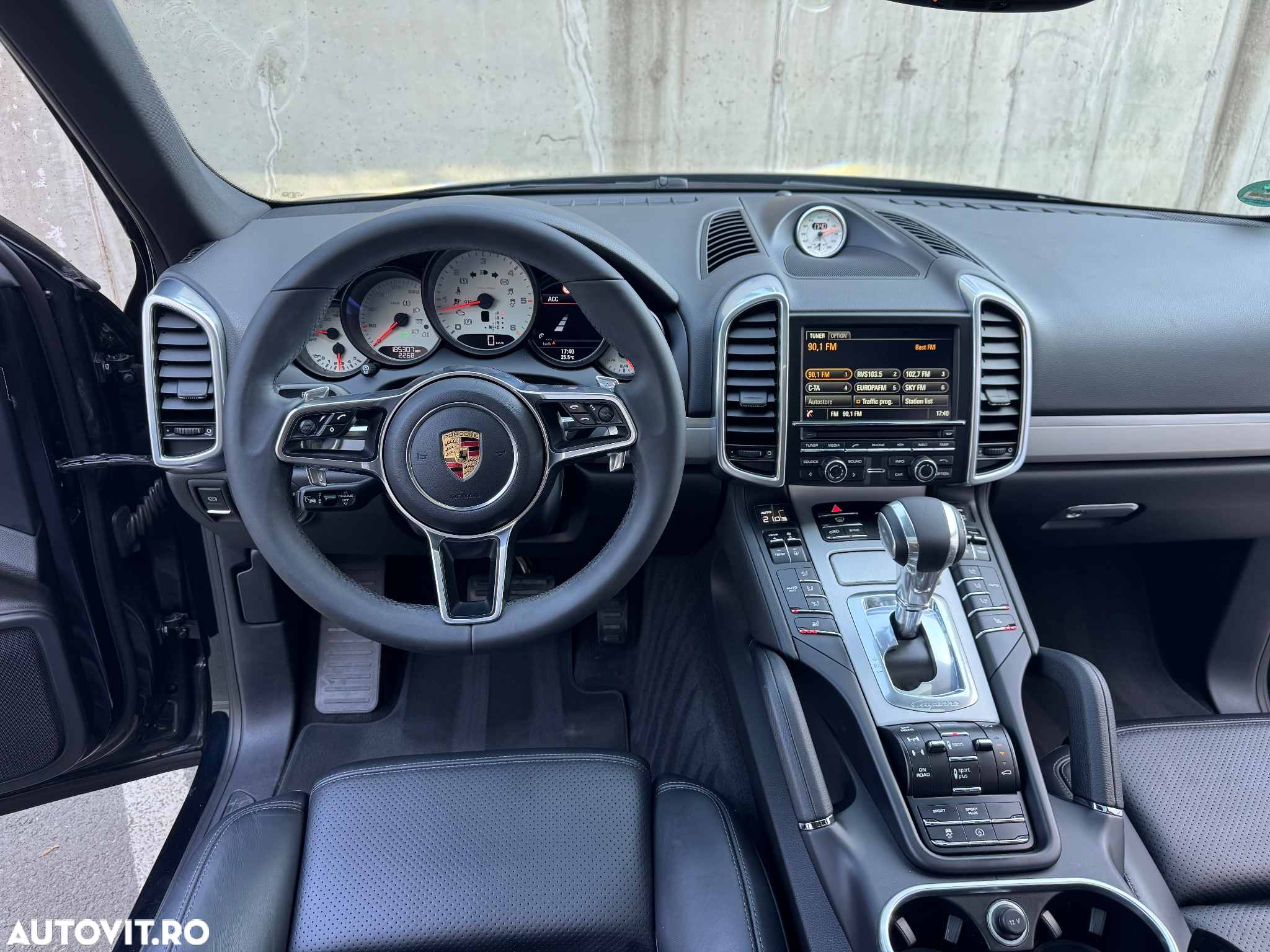 Porsche Cayenne Diesel Platinum Edition - 5