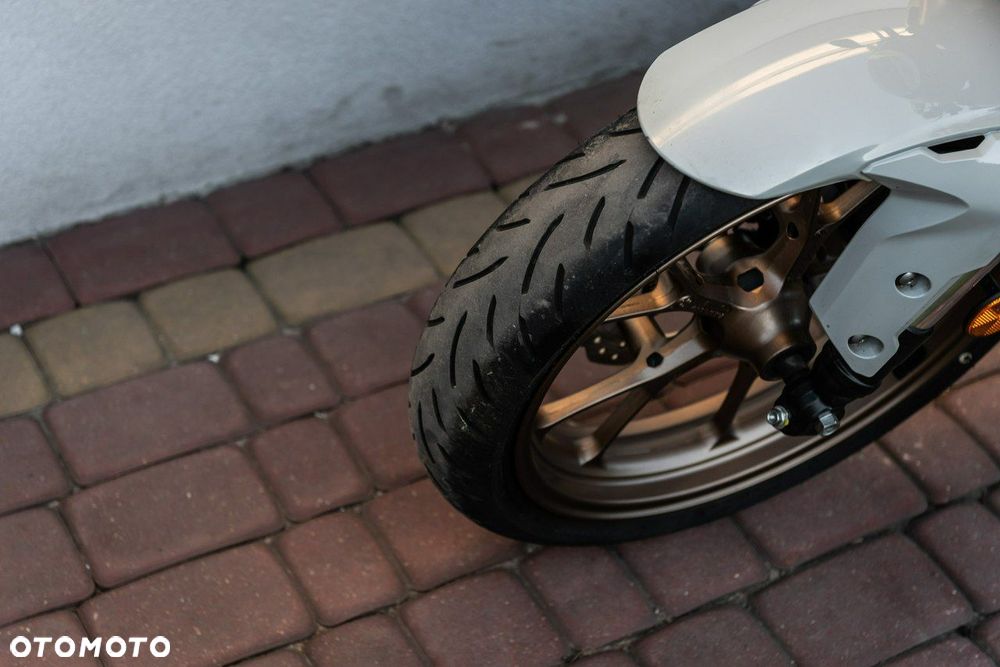 Honda CB - 8