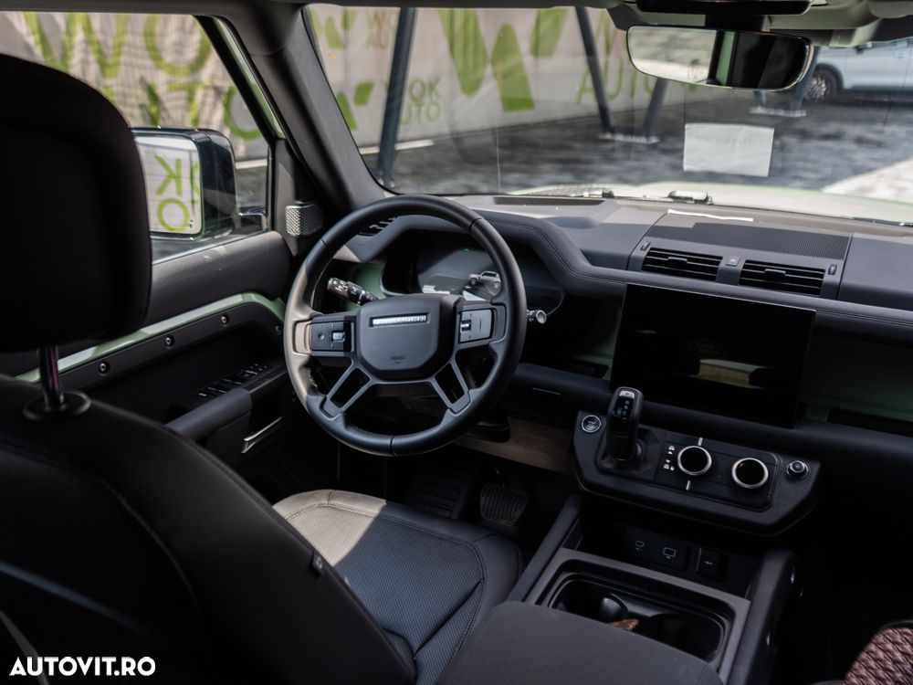 Land Rover Defender 110 3.0 P400 MHEV - 29