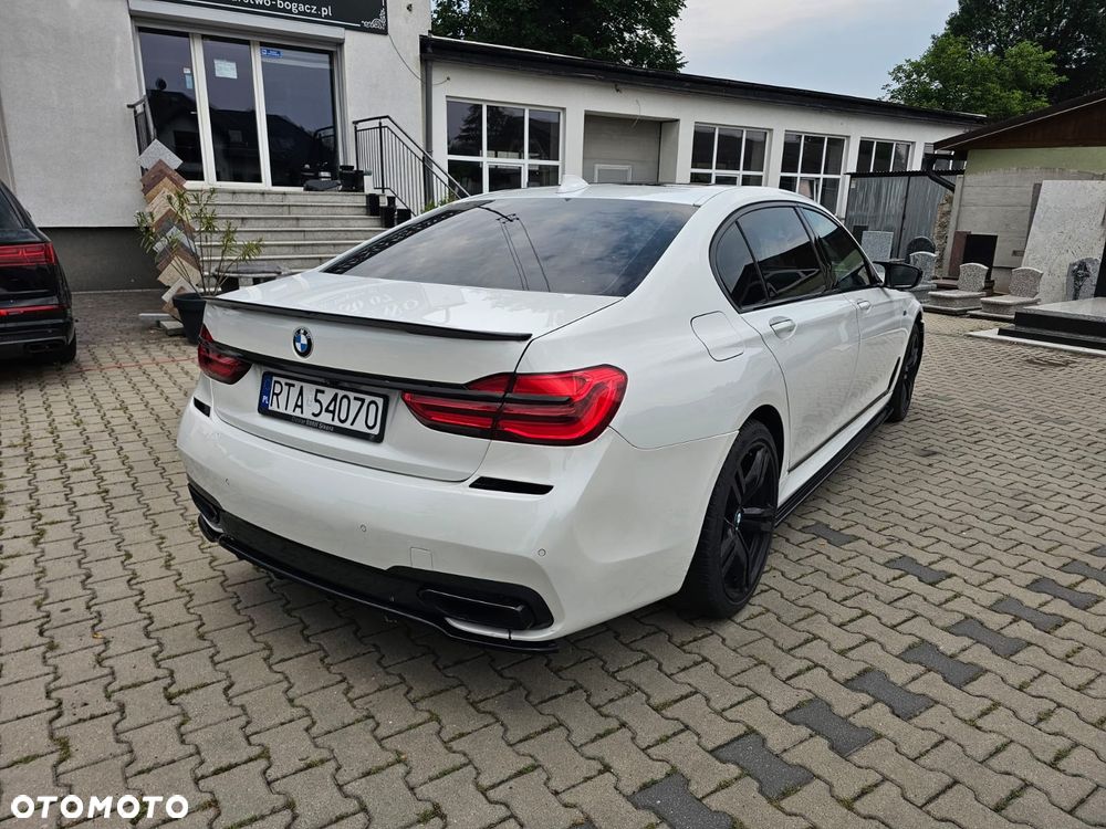 BMW Seria 7 740Li - 10
