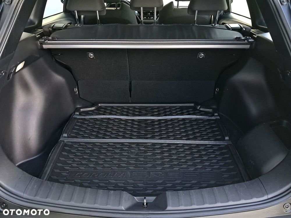 Toyota Corolla Cross 2.0 Hybrid Comfort - 13
