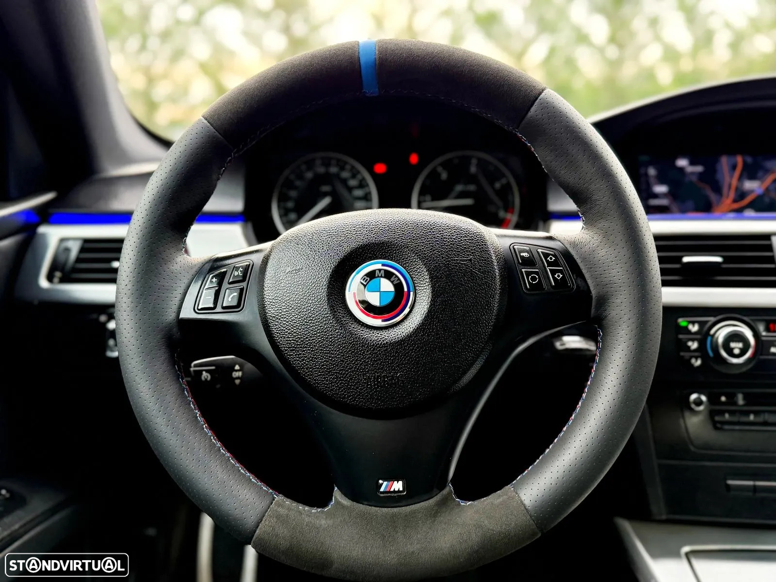 BMW 320 d Coupe Edição M - 13