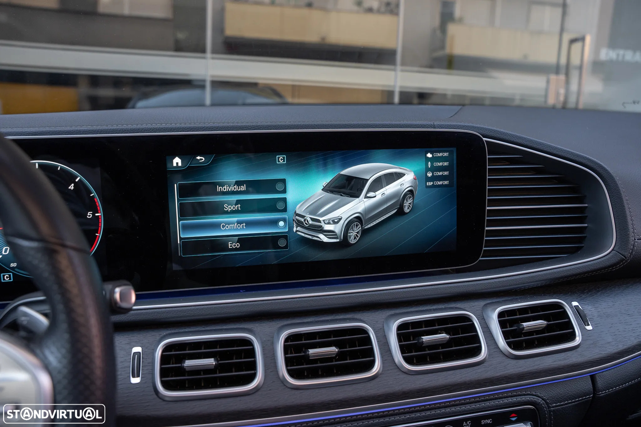 Mercedes-Benz GLE 400 d 4Matic 9G-TRONIC AMG Line - 24