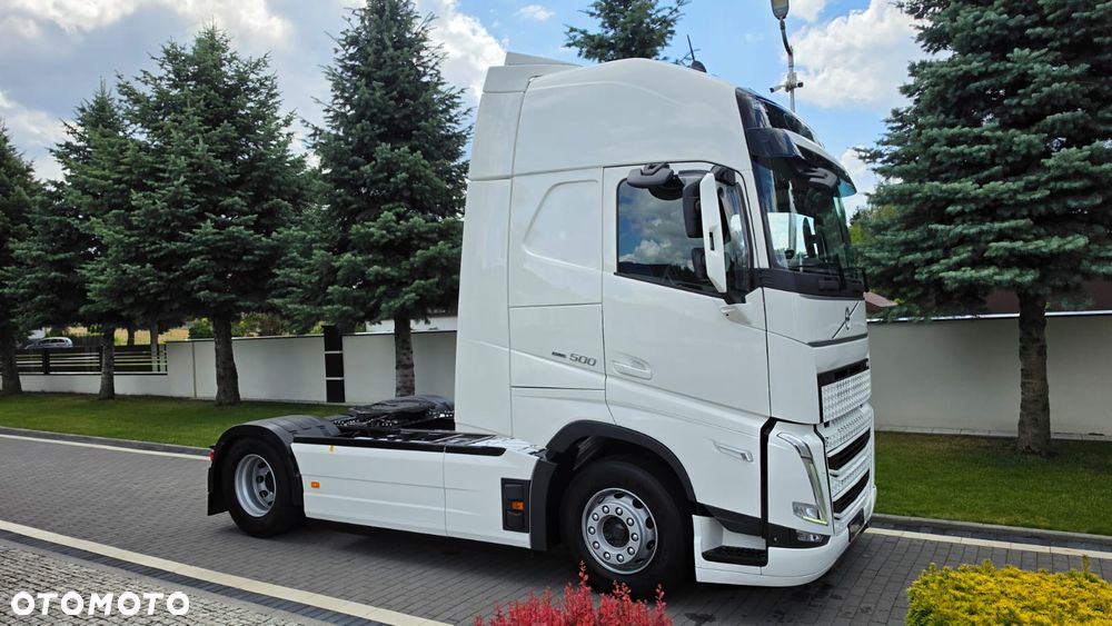 Volvo ///FH///500///2023/// GLOBETROTTER///XXL///FULL LED/// VIRTUAL COCPIT///KLIMATYZACJA POSTOJOWA///ZABUDOWY MIĘDZYOSIOWE///WAGA///RADARY/// KAMERA///STAN BARDZO DOBRY - 3