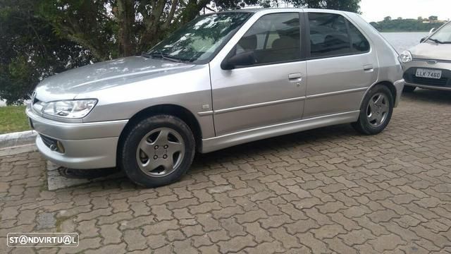 Peugeot 306 2.0 HDI para peças - 1