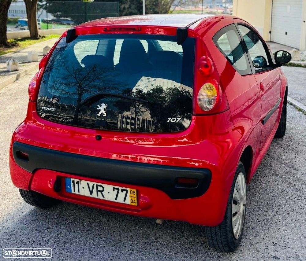 Peugeot 107 1.0 Trendy - 2
