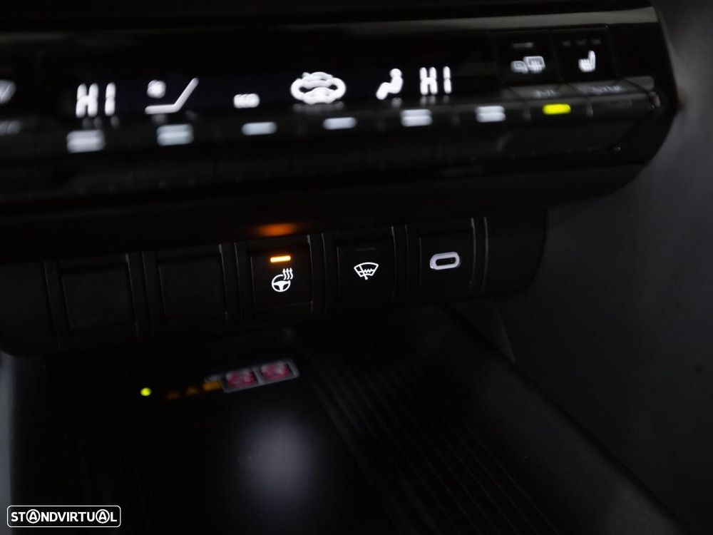 Toyota C-HR 1.8 Hybrid Exclusive - 24