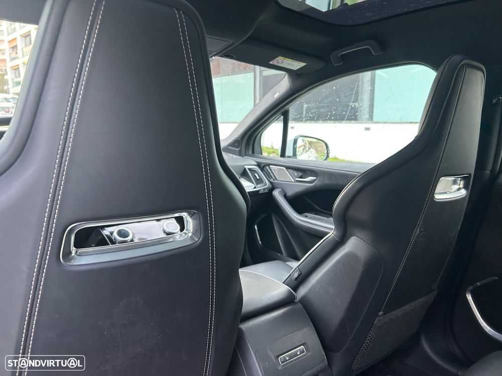 Jaguar I-Pace EV400 AWD HSE - 8