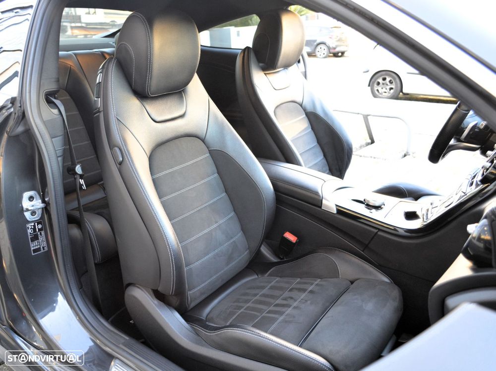 Mercedes-Benz C 300 AMG Line - 28
