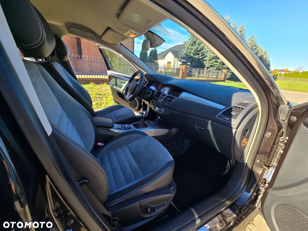 Renault Laguna dCi 150 FAP GT - 16