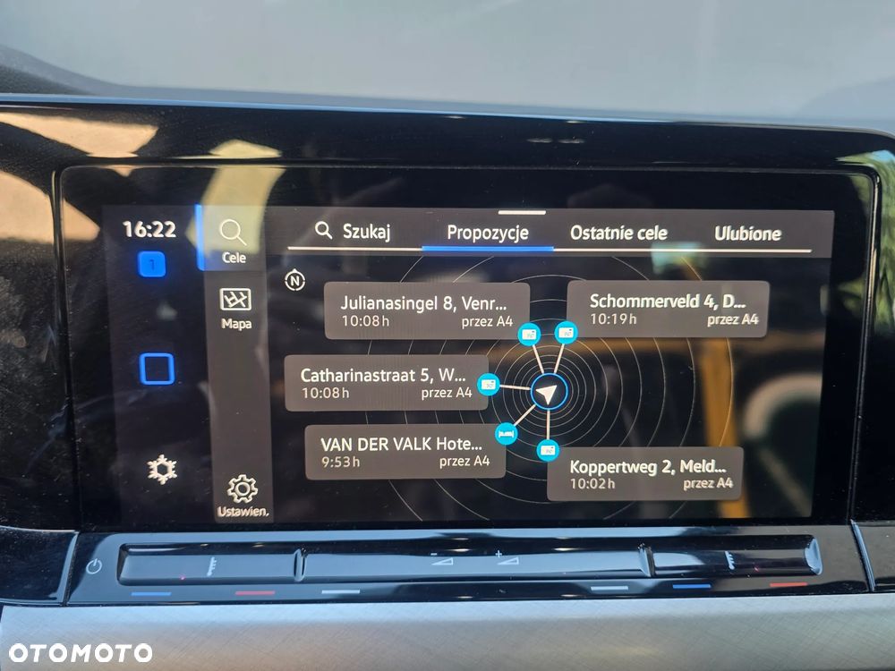 Volkswagen Golf - 25