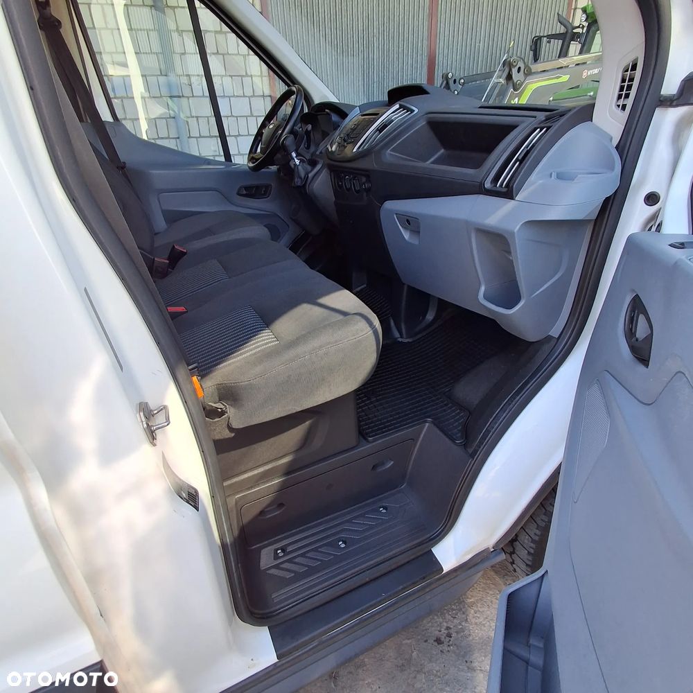 Ford Transit - 15