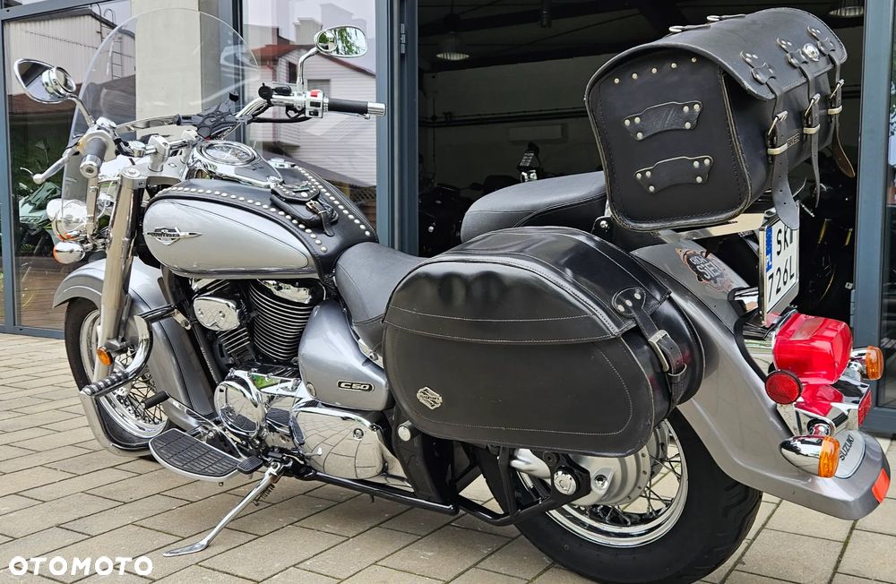 Suzuki VL 800 Volusia - Boulevard C50 - 13
