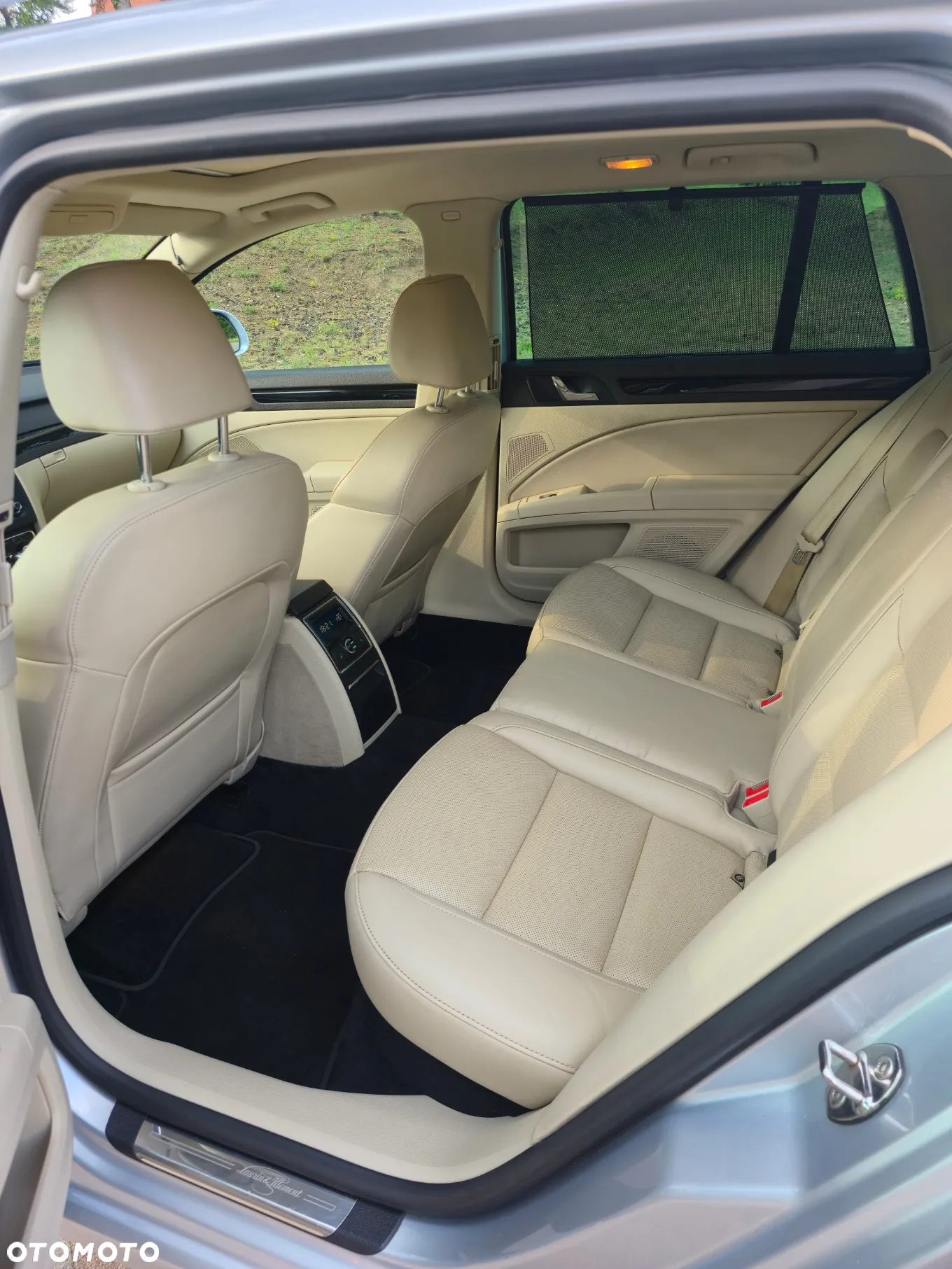 Skoda Superb 2.0 TDI 4x4 L&K DSG - 22