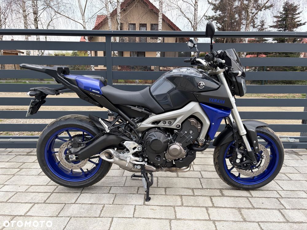 Yamaha MT - 8