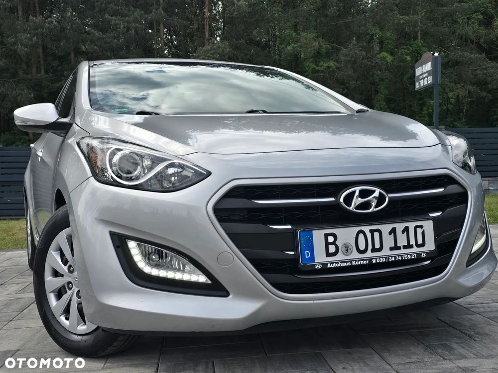 Hyundai i30 1.4 Passion - 2