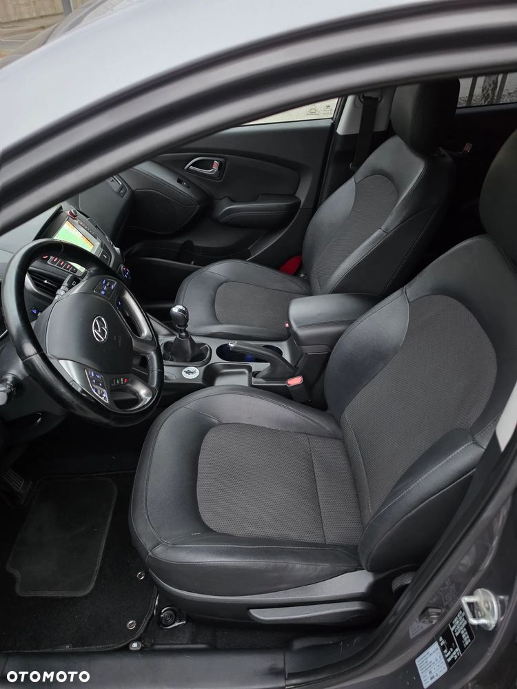 Hyundai ix35 2.0 GDI Premium 2WD - 19