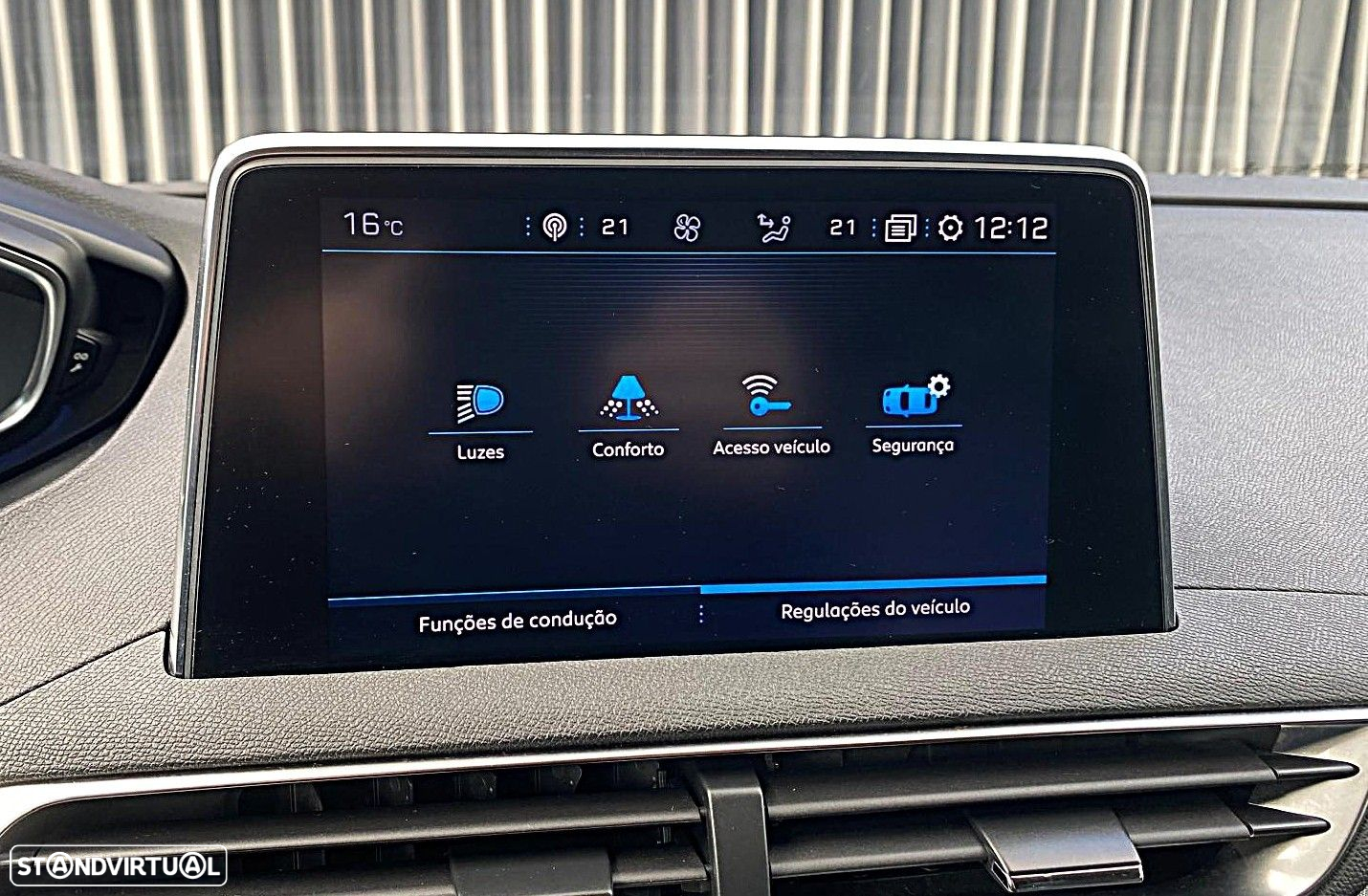 Peugeot 3008 1.2 PureTech Allure Pack EAT8 - 37